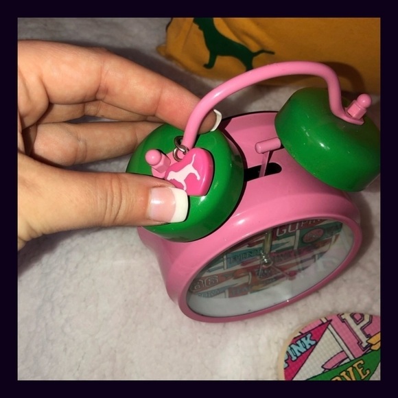 Victoria’s Secret Pink Flag Alarm Clock Throw Pillow Flip Flops Set - Picture 4 of 9